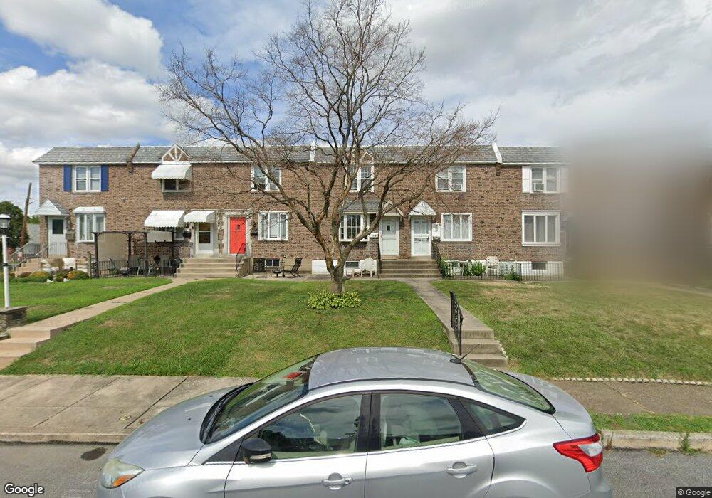 1113 Meadowbrook Ln, Darby, PA 19023 - photo 1