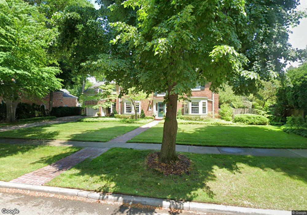 266 Touraine Rd, Grosse Pointe Farms, MI 48236 - photo 1