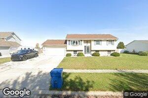 712 Seminole Dr, Lowell, IN 46356