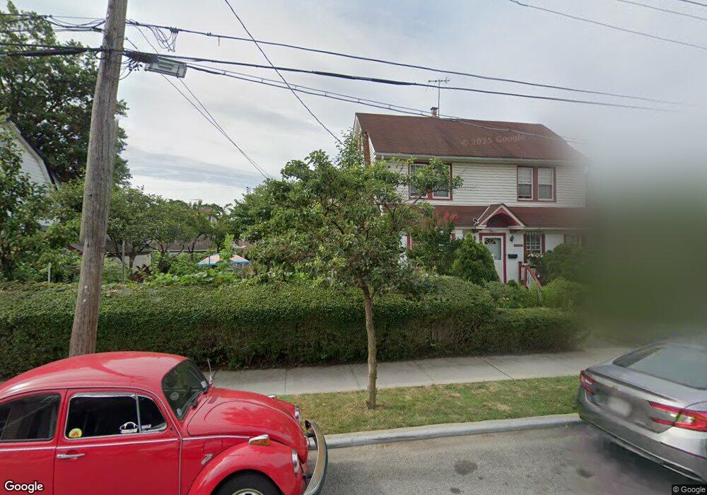 22402 92nd Ave, Queens Village, NY 11428 - photo 1