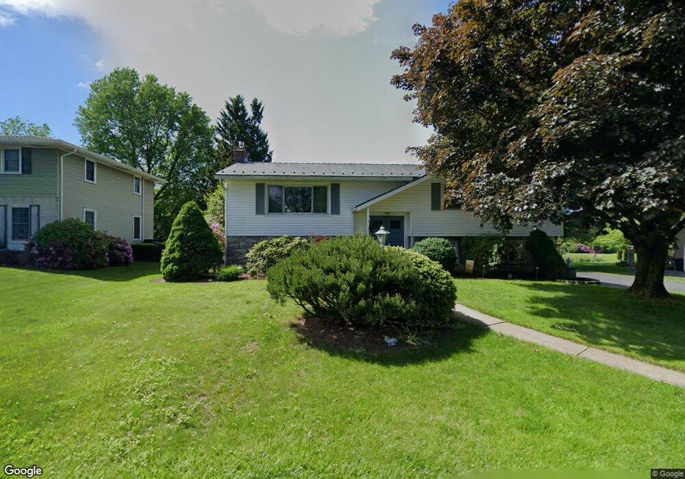 1267 Divot Dr, Allentown, PA 18106 - photo 1