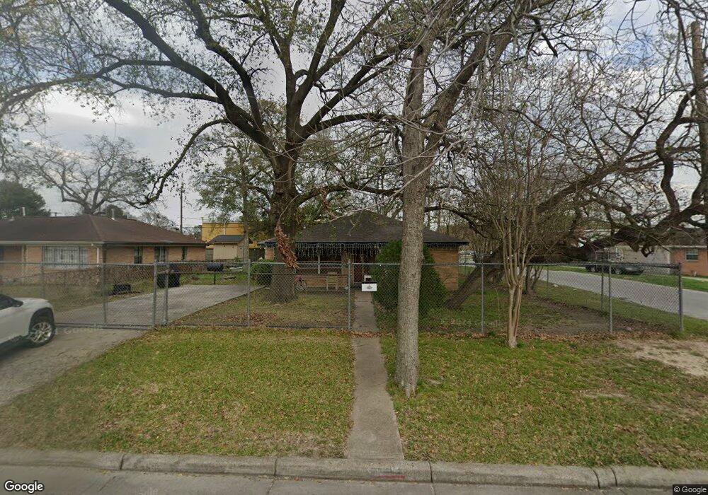 4602 Billingsley St, Houston, TX 77009 - photo 1