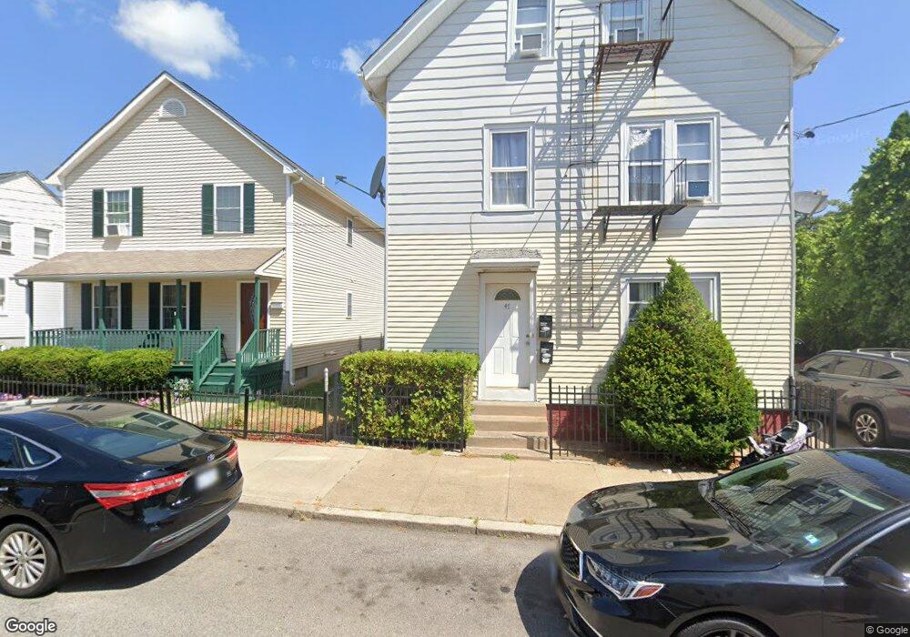 47 Carpenter St, Pawtucket, RI 02860 - photo 1