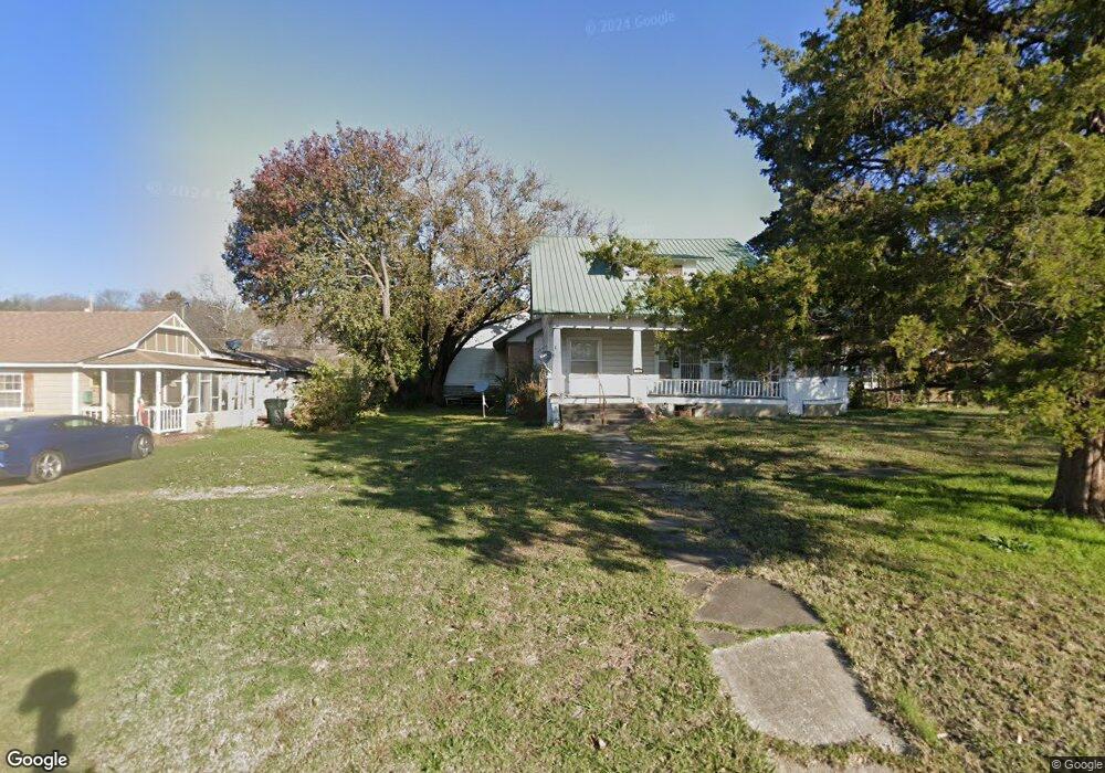 1102 W Cummings St, Henryetta, OK 74437 - photo 1