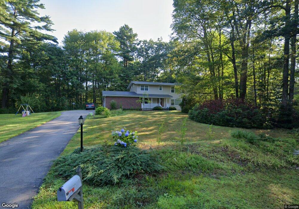 37 Peaslee Rd, MerriMacK, NH 03054 - photo 1