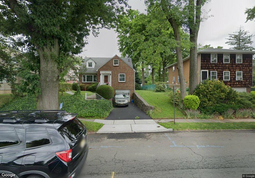 267 W Scott Ave, Rahway, NJ 07065 - photo 1