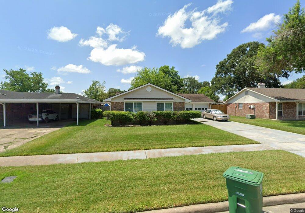 9926 Kirkshire Dr, Houston, TX 77089 - photo 1