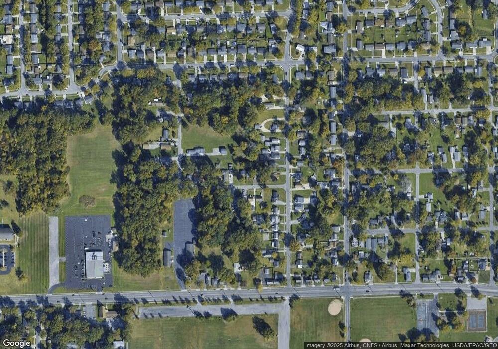 712 Ruth Ave, Lima, OH 45801 - photo 1