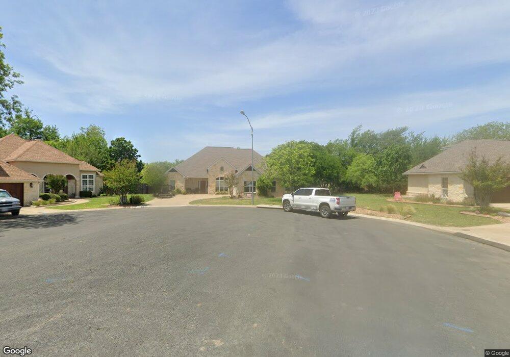 615 Persimmon Ct, Fredericksburg, TX 78624 - photo 1