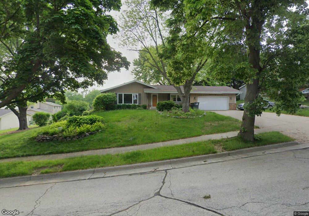 2414 Misty Ln, Waukesha, WI 53186 - photo 1