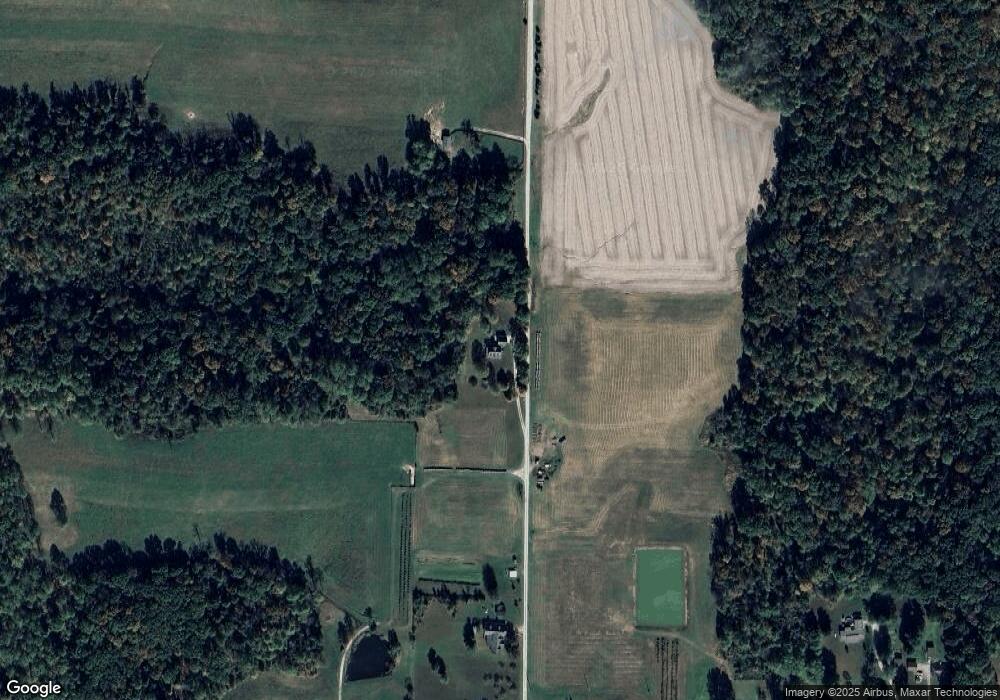 6830 S Strawberry Dr, Bloomfield, IN 47424 - photo 1