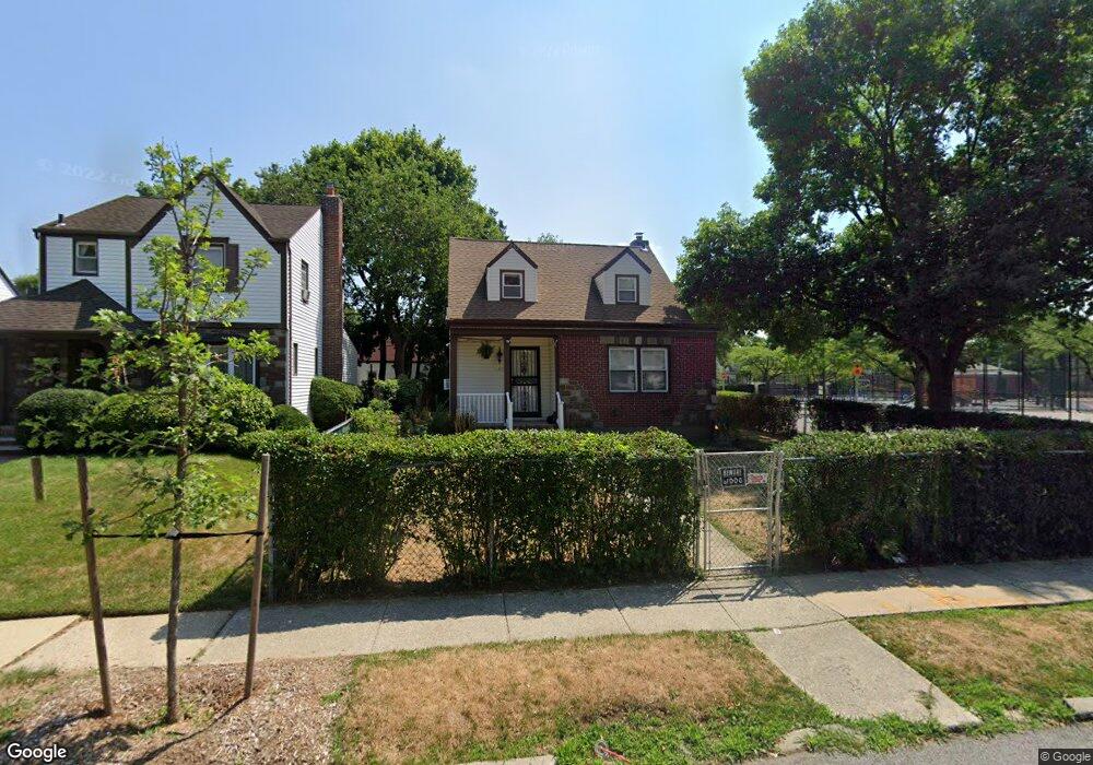 8461 248th St, Bellerose, NY 11426 - photo 1