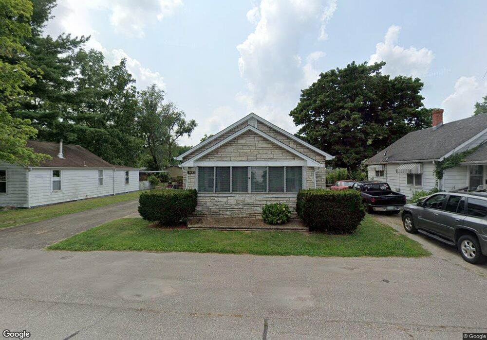 242 Smith St, Columbus, IN 47201 - photo 1