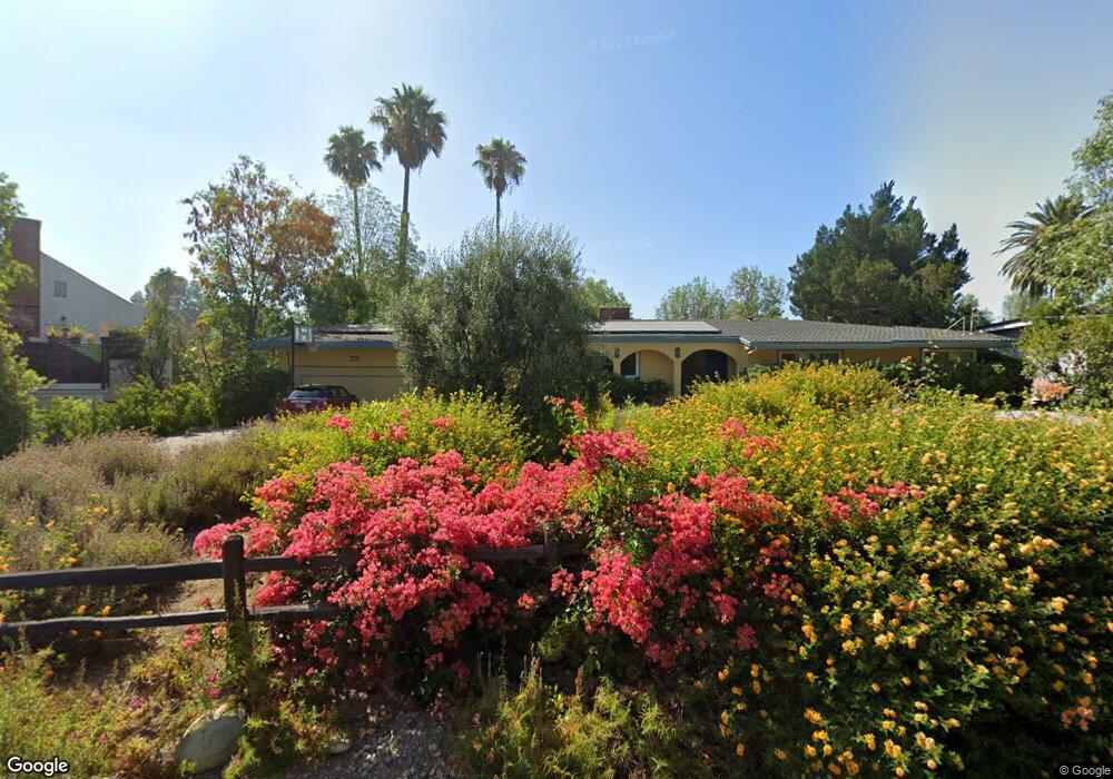 22630 Macfarlane Dr, Woodland Hills, CA 91364 - photo 1