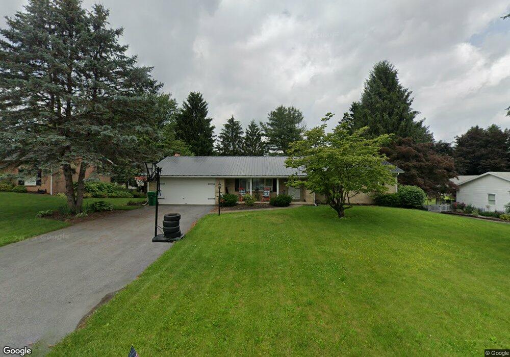 2963 Jefferson Dr, Chambersburg, PA 17201 - photo 1