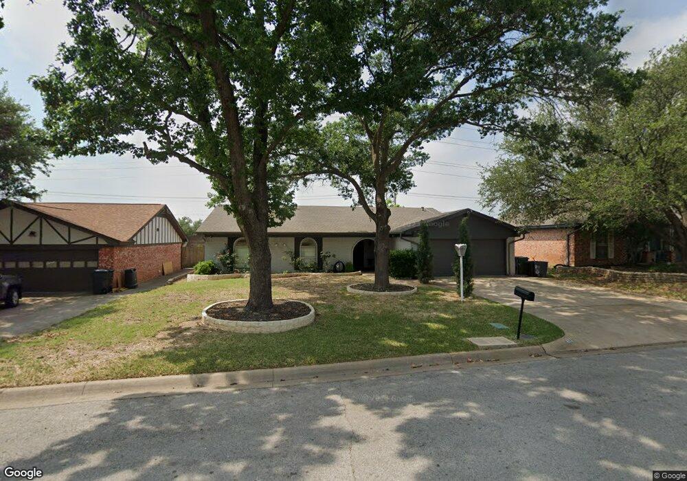 417 Mountainview Dr, Hurst, TX 76054 - photo 1