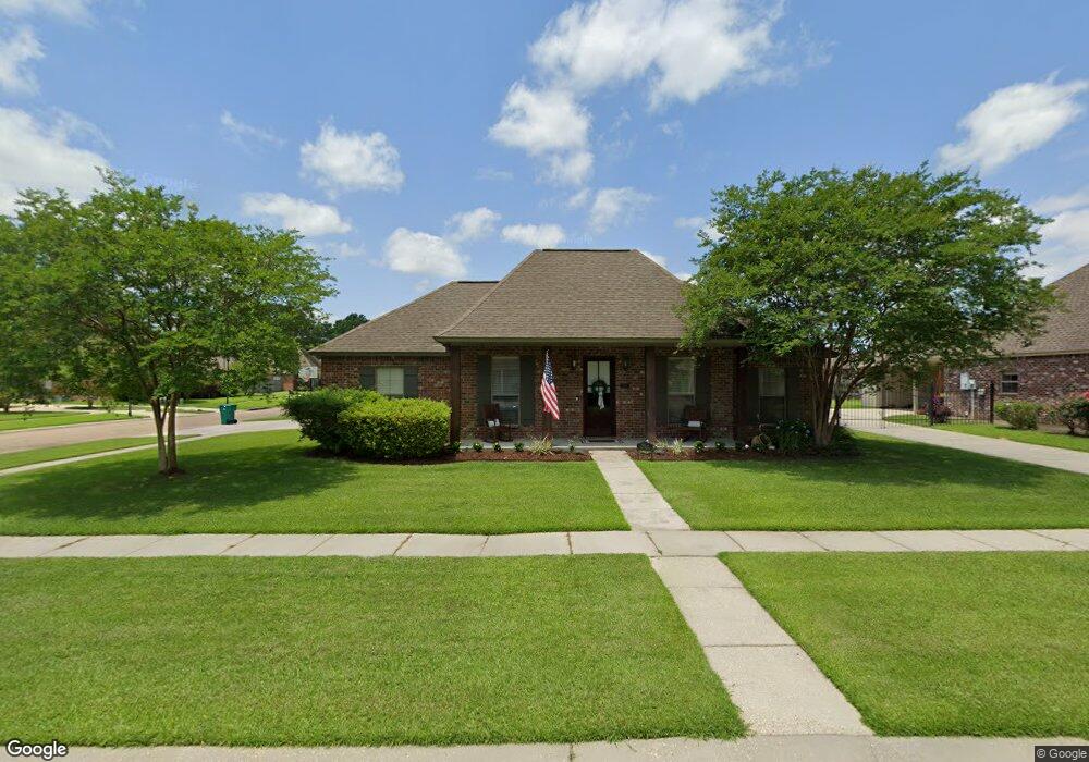 6005 Woodbend Dr, Zachary, LA 70791 - photo 1