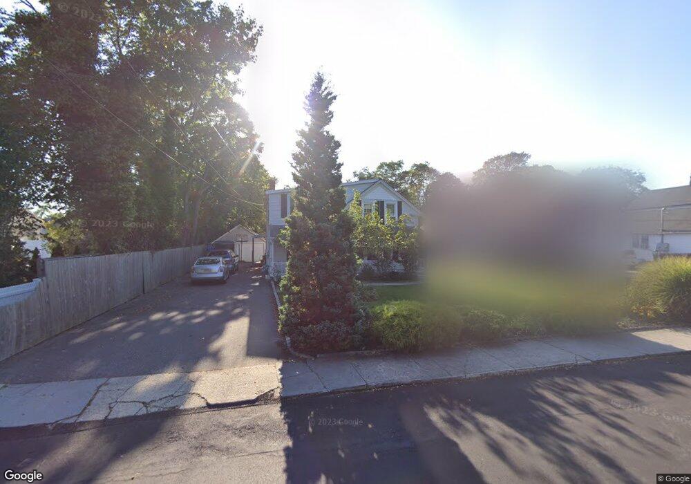 20 Tyler Ave, West Sayville, NY 11796 - photo 1