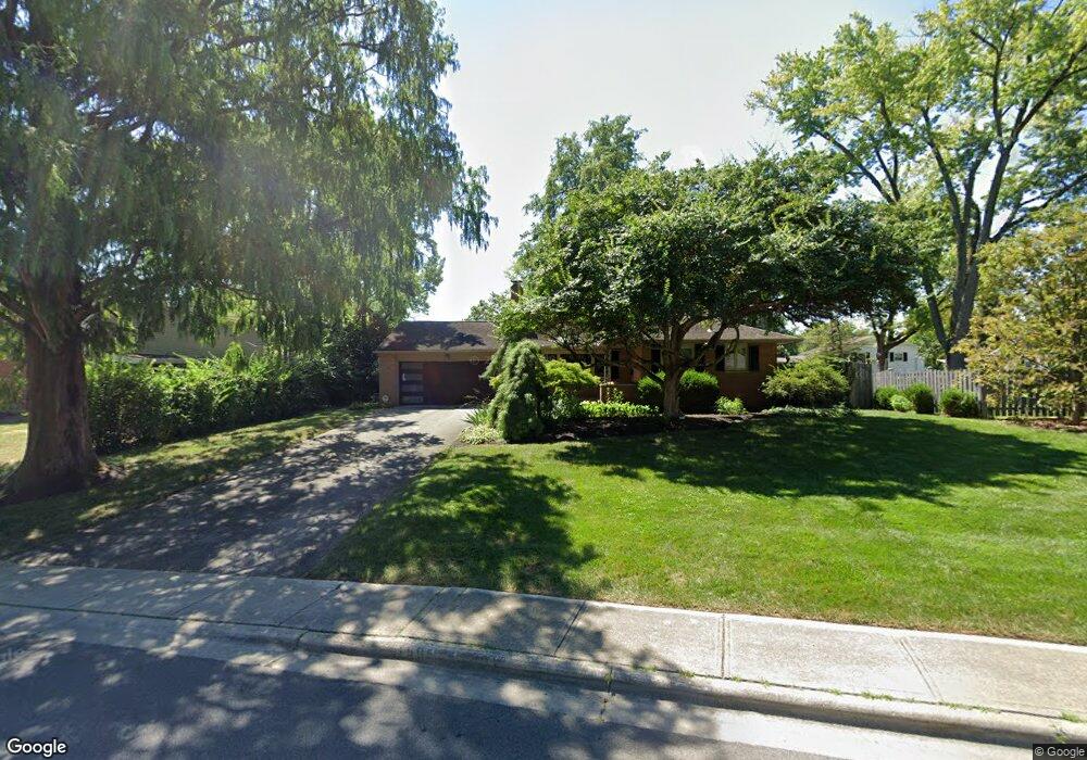 1505 Northam Rd, Columbus, OH 43221 - photo 1