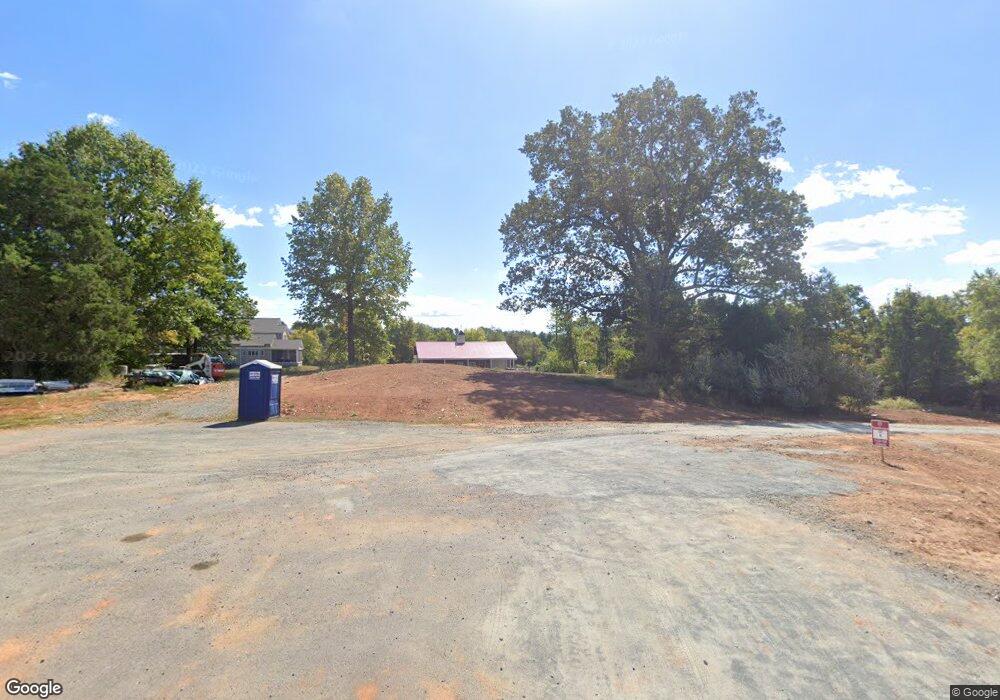 10017 Windy Hill Dr, Nokesville, VA 20181 - photo 1