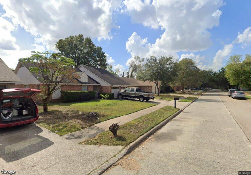 6103 Whitter Forest Dr, Houston, TX 77088 - photo 1