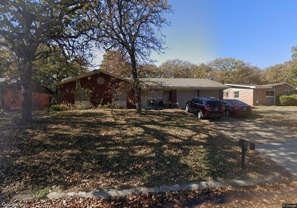 1109 King Dr, Bedford, TX 76022 - photo 1