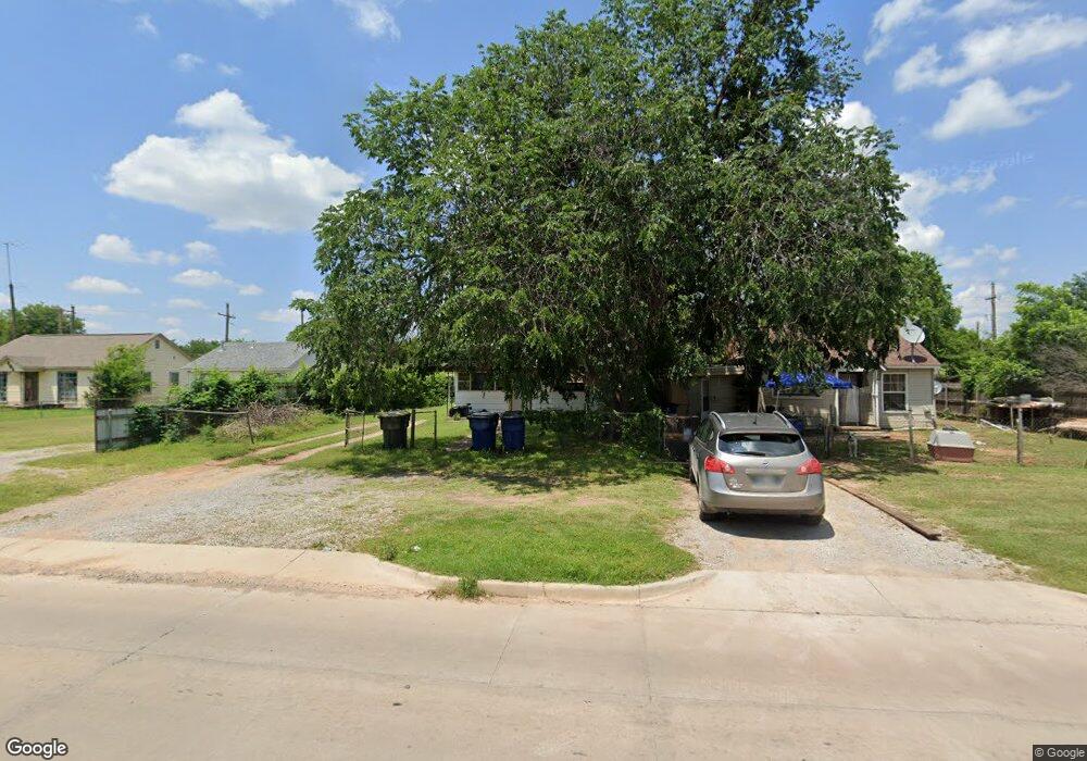 105 E Chestnut Ave, Duncan, OK 73533 - photo 1