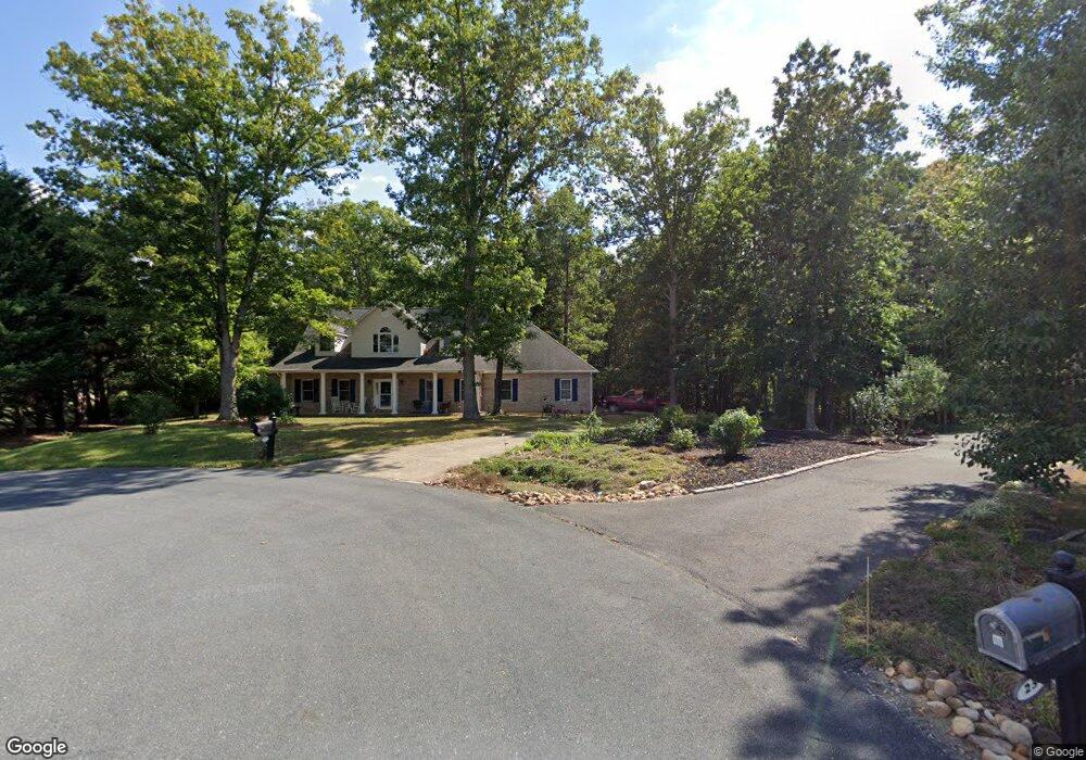 27 Queens Ct, Stuarts Draft, VA 24477 - photo 1