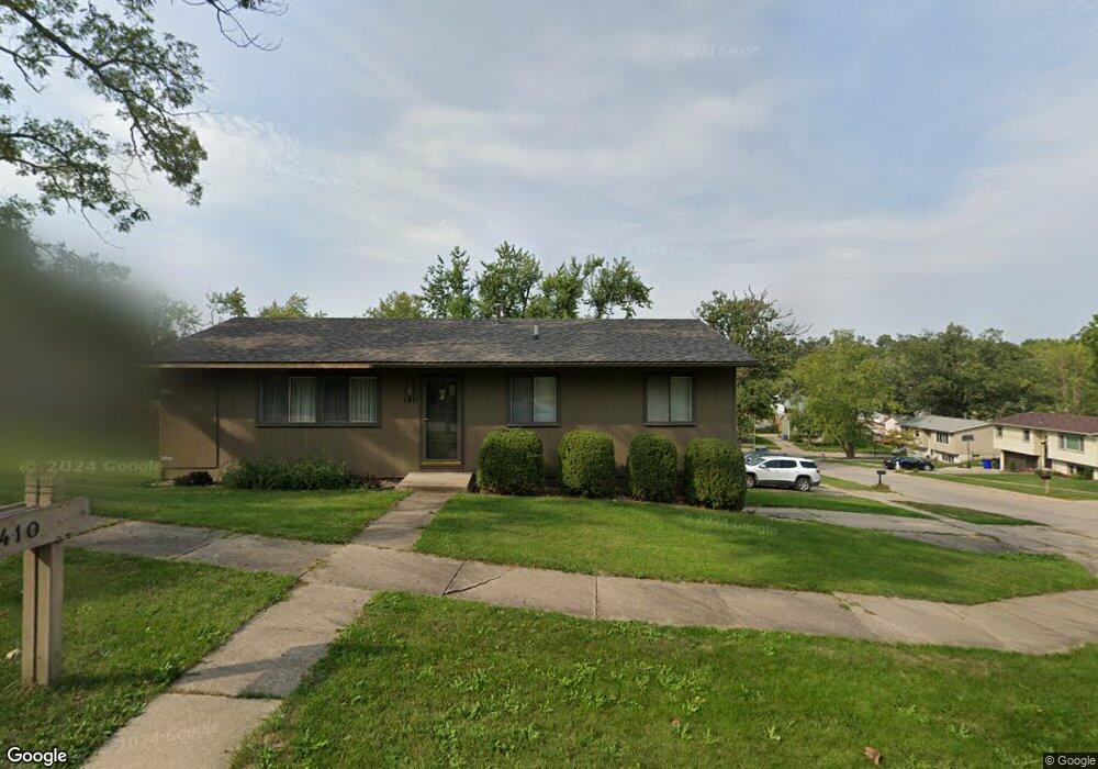 1410 25th St NW, Cedar Rapids, IA 52405 - photo 1
