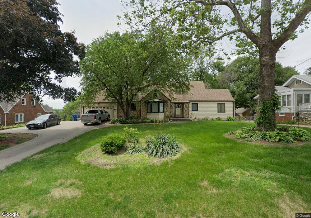 2346 E 29th St, Des Moines, IA 50317 - photo 1