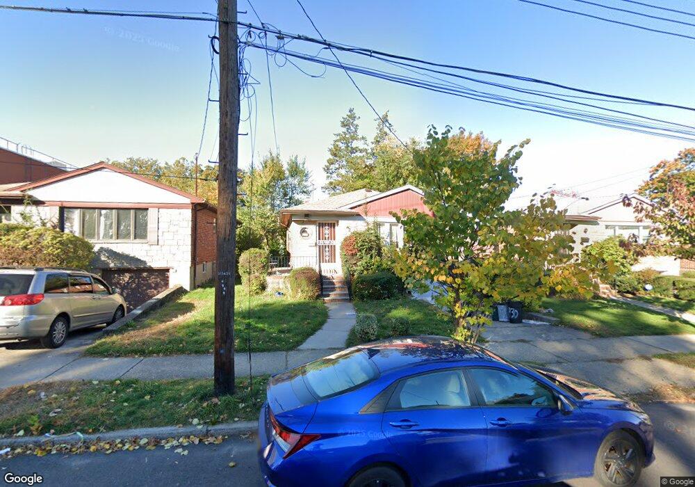 6930 170th St, Fresh Meadows, NY 11365 - photo 1