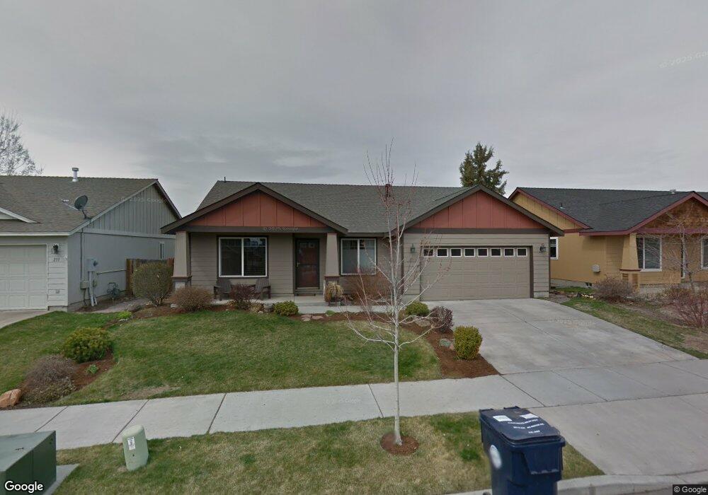 251 NW Antler Loop, Redmond, OR 97756 - photo 1