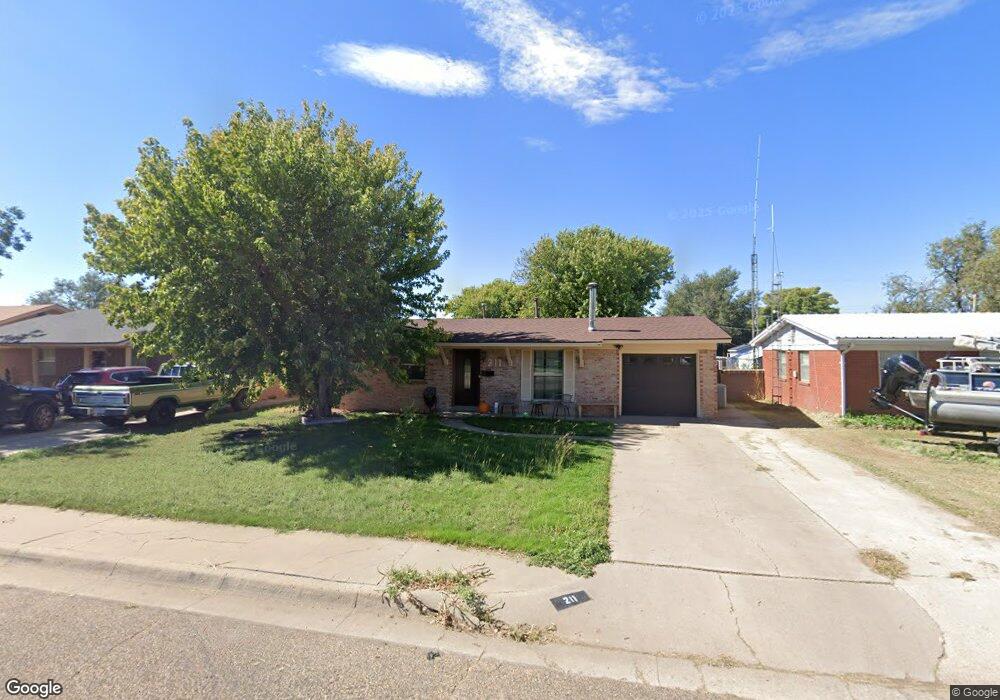 211 Spruce Ave, Dumas, TX 79029 - photo 1