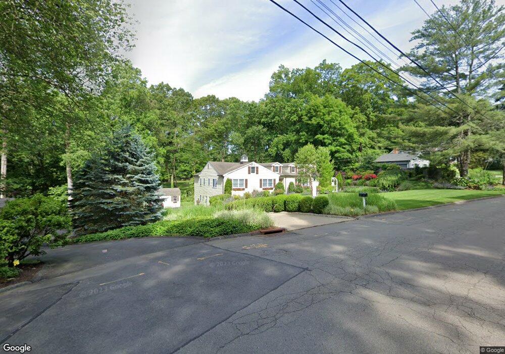 47 Ethan Allen Ln, Stamford, CT 06903 - photo 1