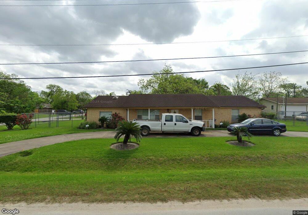 4810 Linn St, Houston, TX 77026 - photo 1