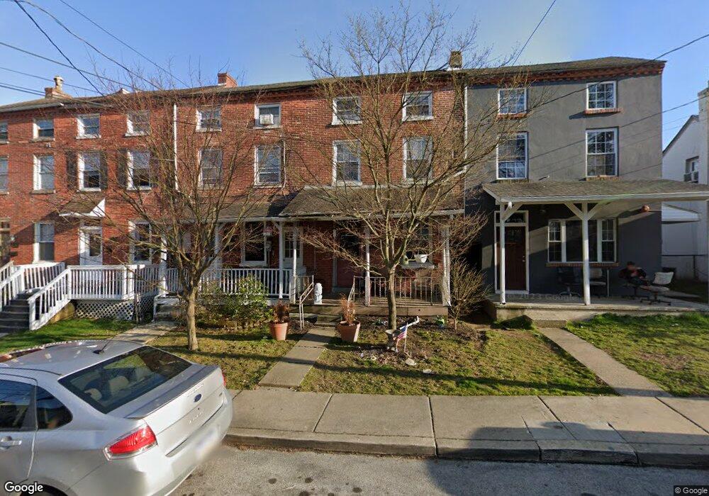 324 E Linden St, Kennett Square, PA 19348 - photo 1