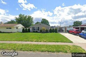 37 Graceful Ln, Levittown, PA 19055