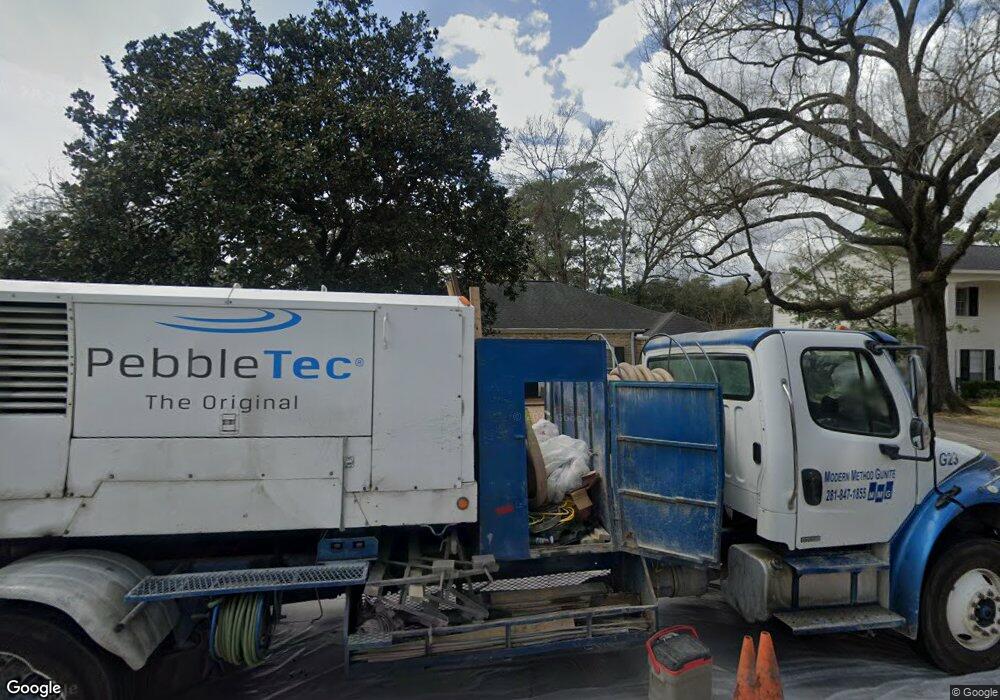 711 Patchester Dr, Houston, TX 77079 - photo 1