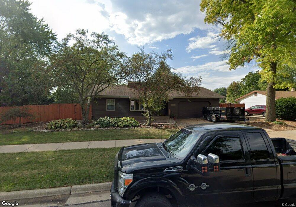 2110 S Pearl St, Janesville, WI 53546 - photo 1