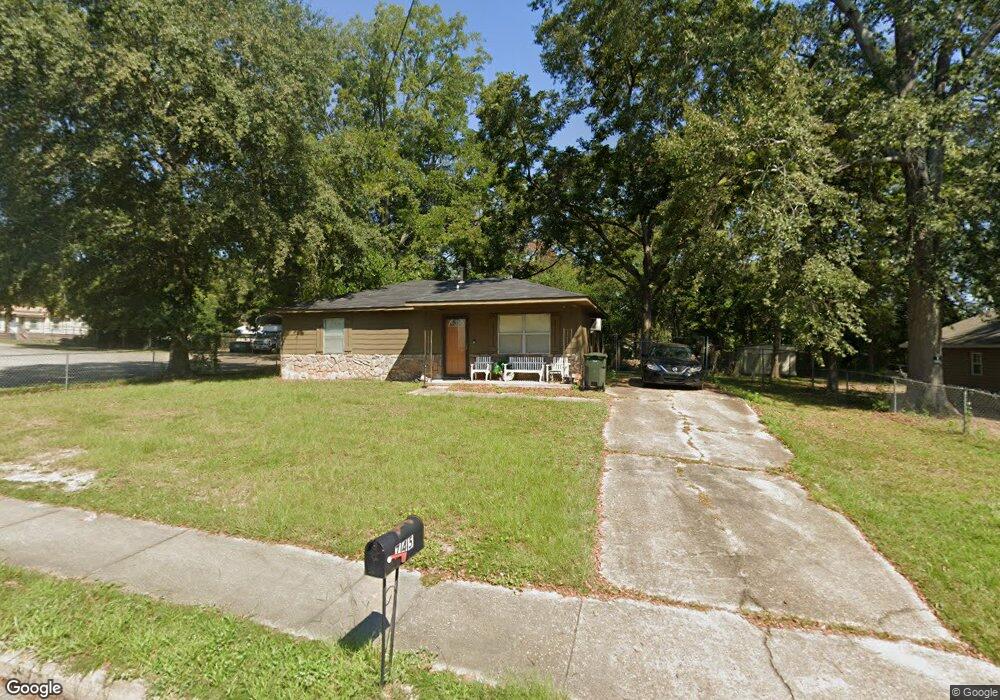 745 E Burdeshaw St, Dothan, AL 36303 - photo 1