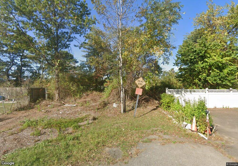 4 Elizabeth Dr, Bay Shore, NY 11706 - photo 1