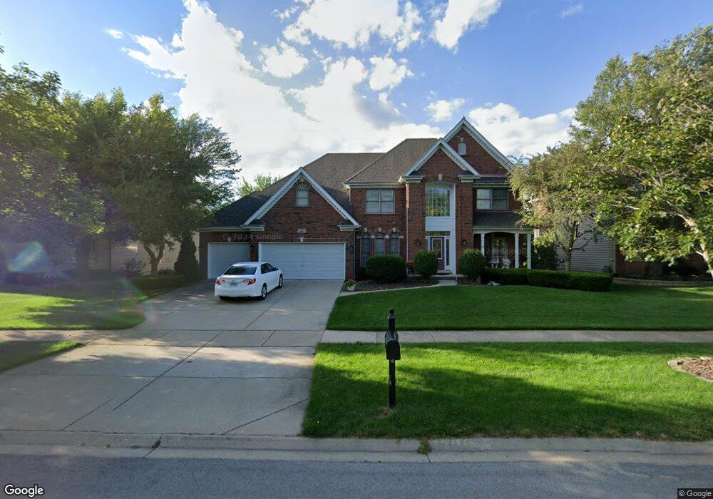 2247 Glouceston Ln, Naperville, IL 60564 - photo 1