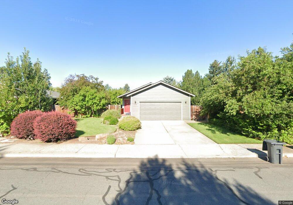 1163 SW Chamberlain St, Bend, OR 97702 - photo 1