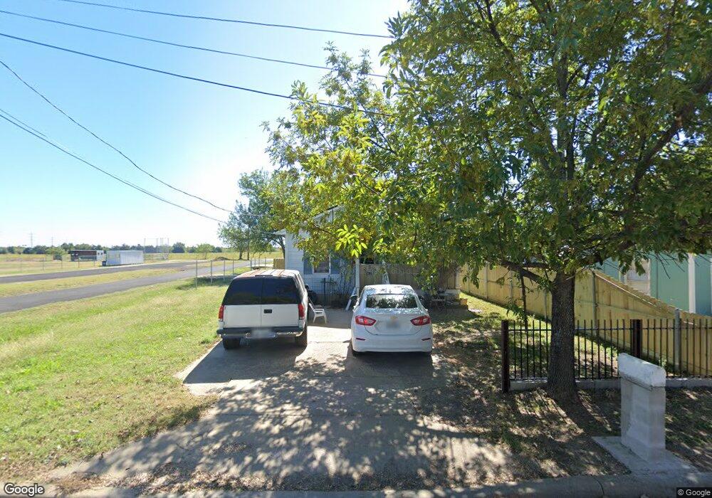 409 Avenue D, Ennis, TX 75119 - photo 1