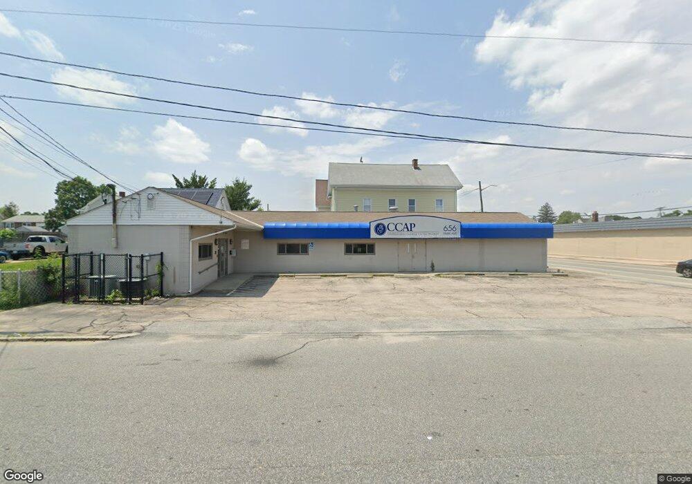 656 Park Ave, Cranston, RI 02910 - photo 1