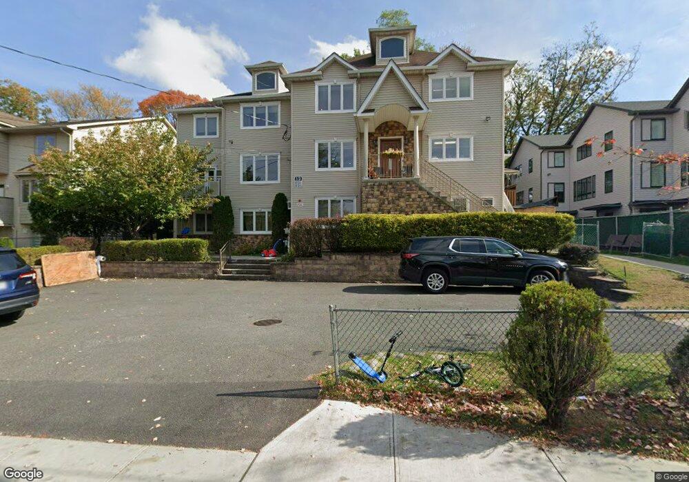 12 Suzanne Dr unit 301, Monsey, NY 10952 - photo 1