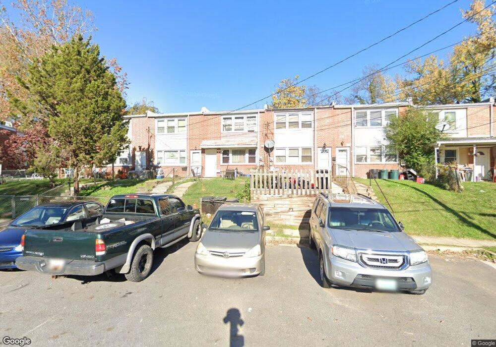 442 Burbank Ct, Halethorpe, MD 21227 - photo 1