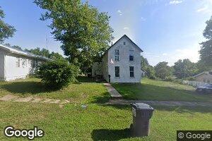 213 W 10th St, Horton, KS 66439
