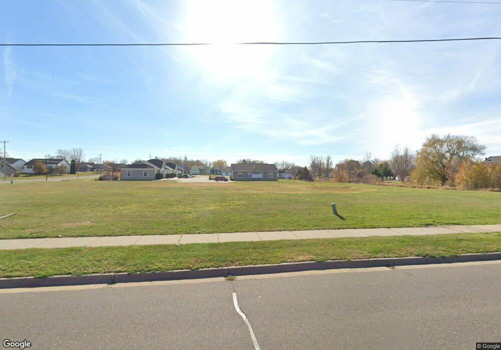 300 18th St N, Sauk Rapids, MN 56379 - photo 1