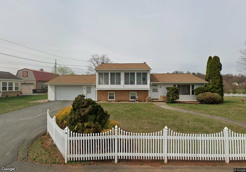 989 Maple Grove Rd, Mohnton, PA 19540 - photo 1